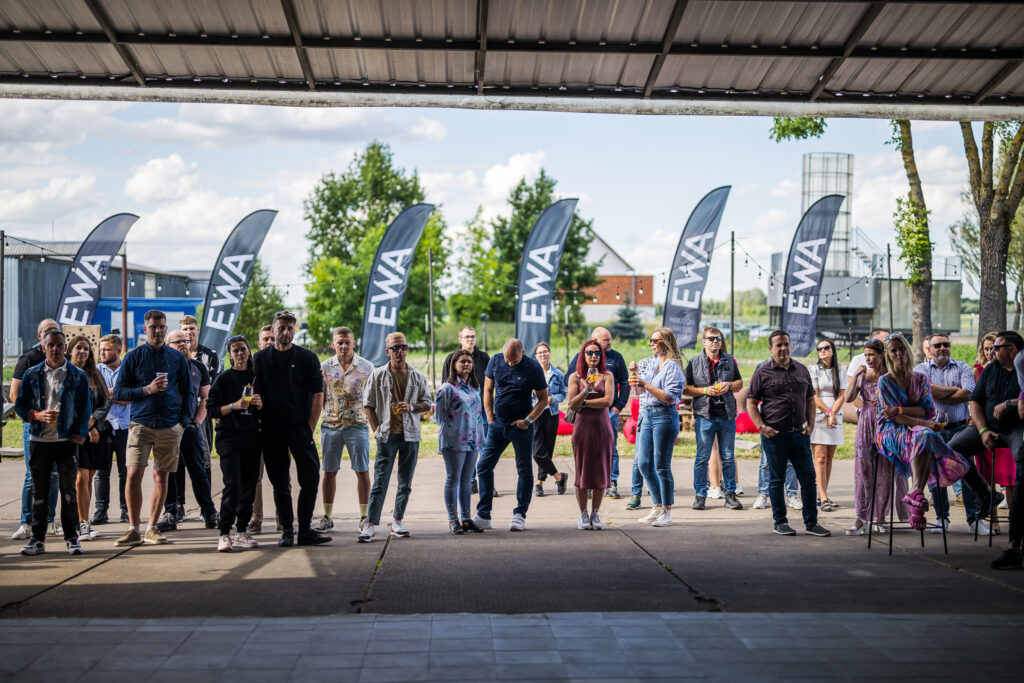 2024-07-05 EWA Summer Party 101 WEB Artiom Istuganov